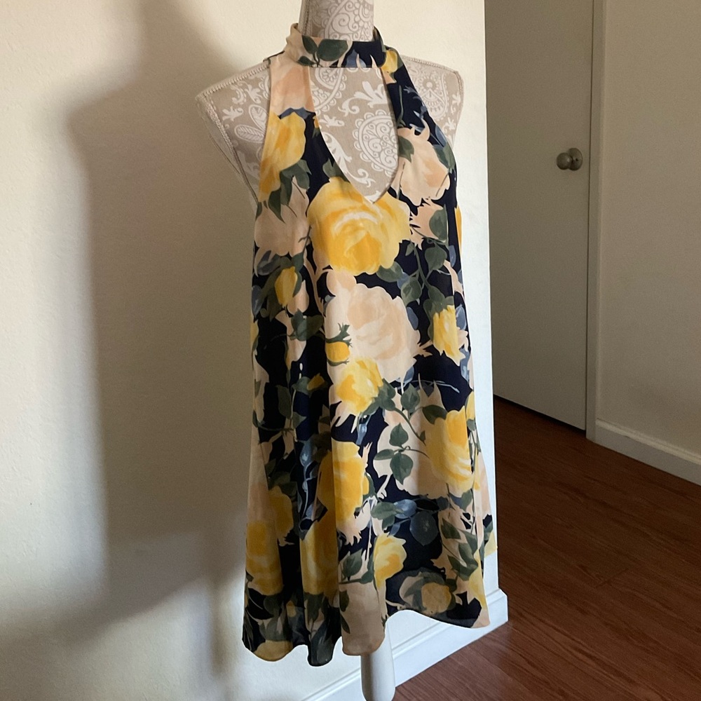 Summer dress one of my favorites.